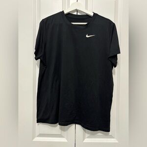 Nike Women’s plus Black Short Sleeve Tee